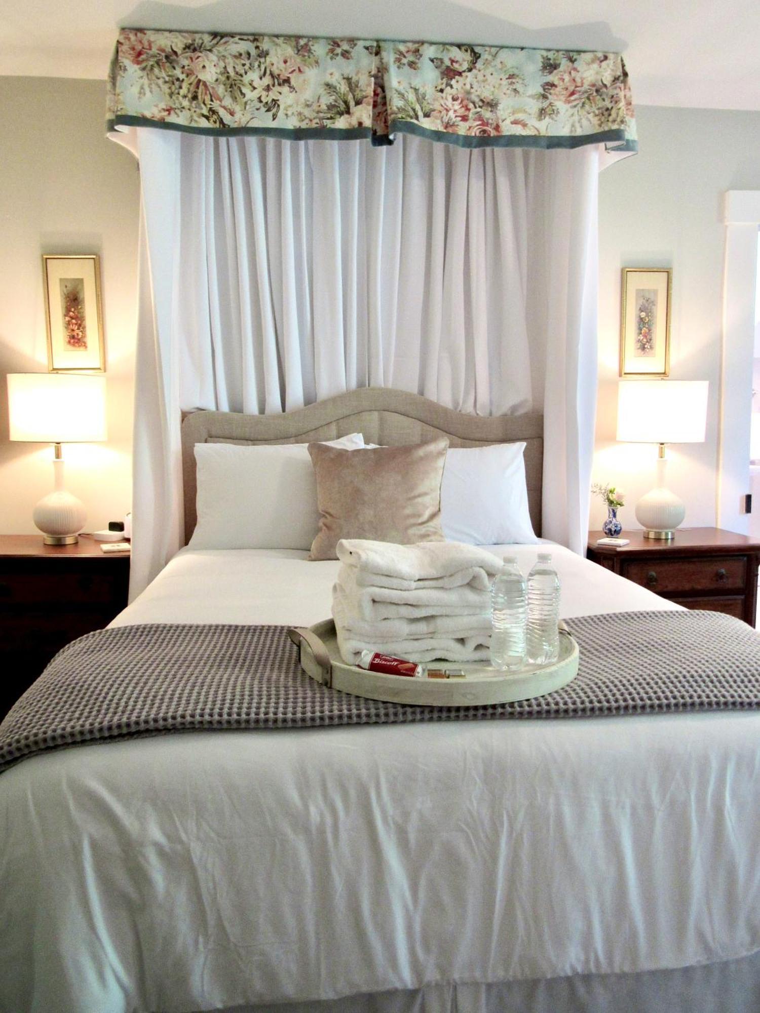 Rose Hill Inn Versailles Kültér fotó